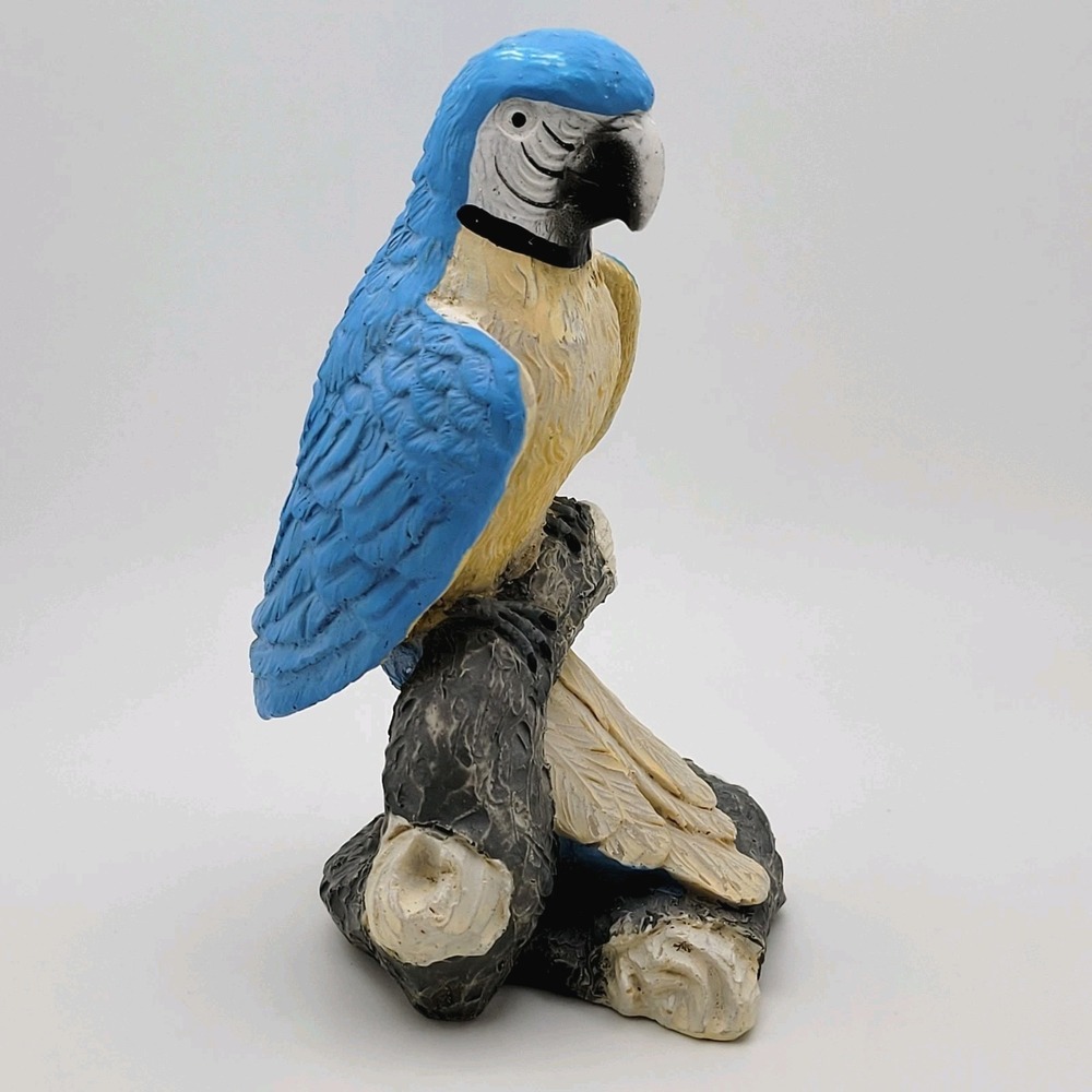 Vintage Blue Macaw Parrot Figurine Resin Tropical Bird 4.75" Coastal Decor‎